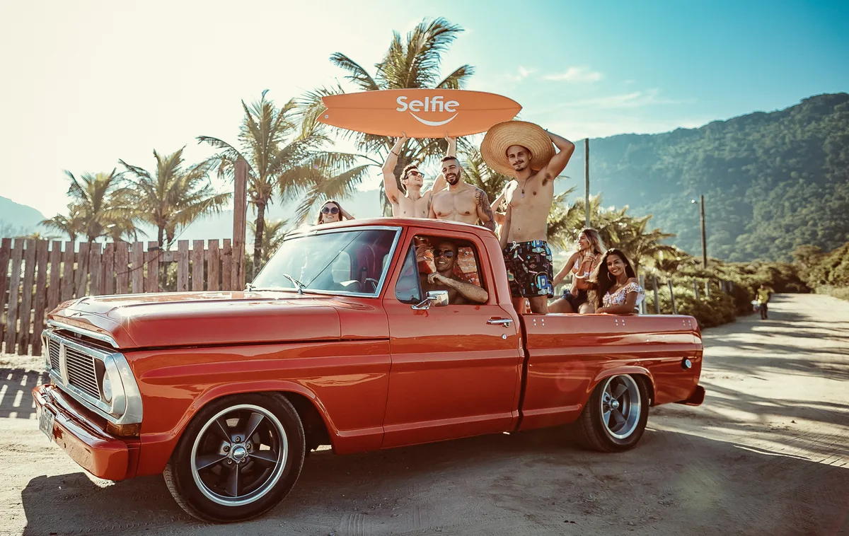 Social Media — br-056.webp