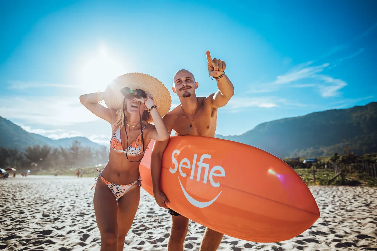 Social Media — br-058.webp